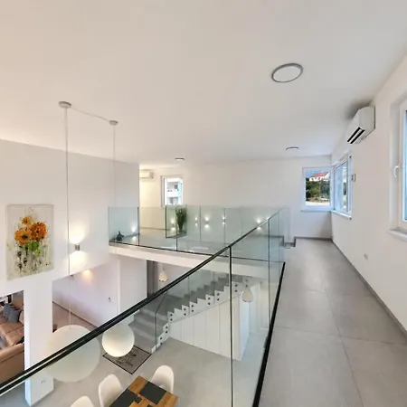 Sana Villa